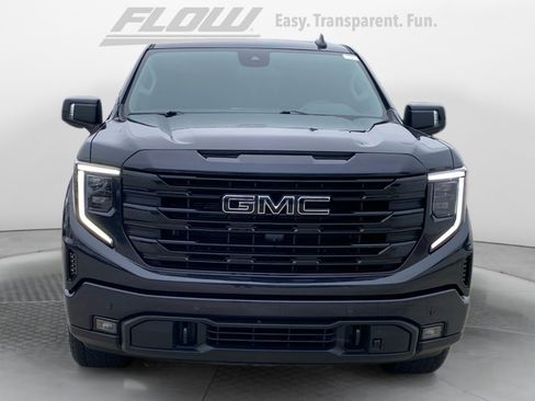 Used 2025 GMC Sierra 1500 Elevation w/ Elevation Premium Package AWD/4WD image 9
