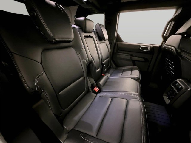 Used 2025 Ford Bronco Badlands w/ Sasquatch Package AWD/4WD image 26
