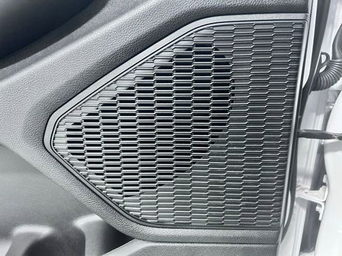 Used 2024 Jeep Grand Cherokee Limited w/ Black Appearance Package image 6