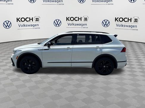 Used 2024 Volkswagen Tiguan SE R-Line AWD/4WD image 4