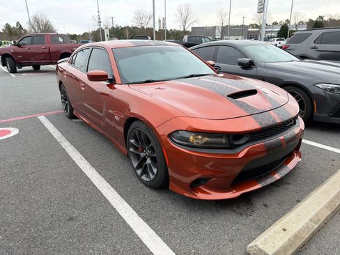 Used 2021 Dodge Charger Scat Pack image 2