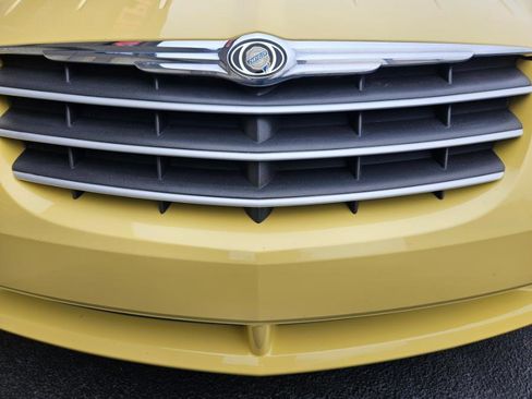 Used 2005 Chrysler Crossfire Limited image 33