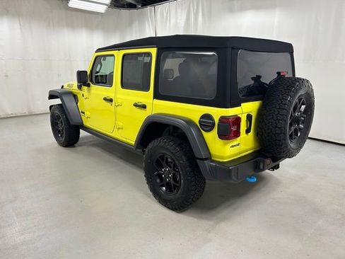 Used 2024 Jeep Wrangler Unlimited AWD/4WD image 7