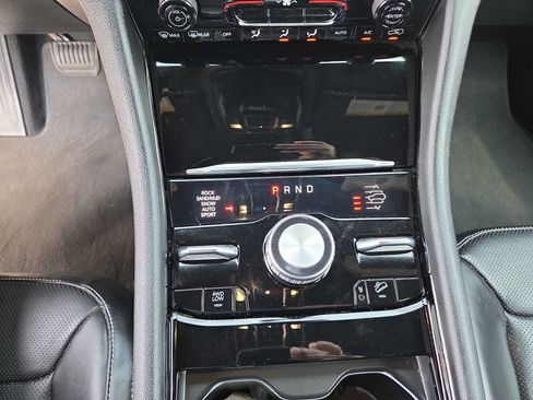 Used 2023 Jeep Grand Cherokee L Overland w/ Rear Seat Video Group I AWD/4WD image 25