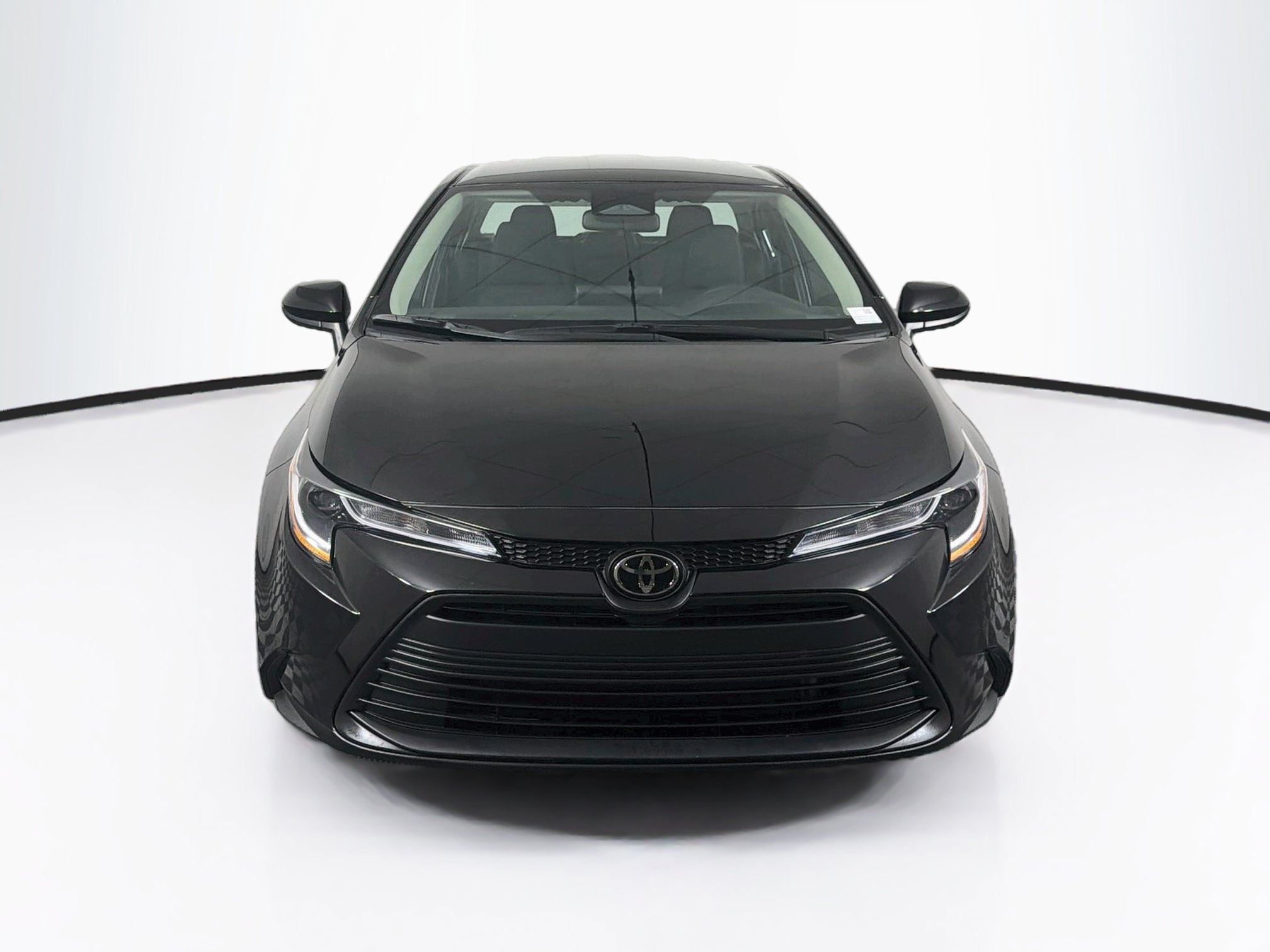 Used 2026 Toyota Corolla LE FWD image 2