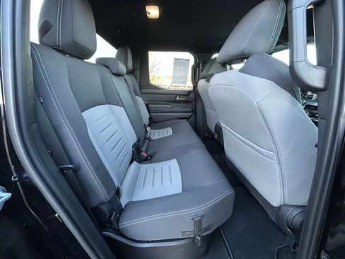 Used 2025 Toyota Tacoma TRD Off-Road image 30