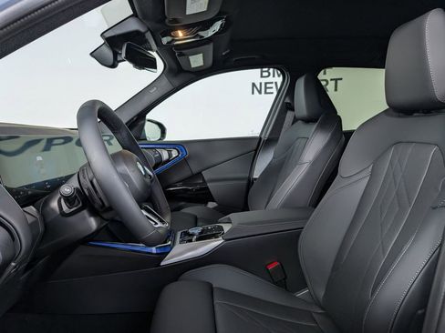 New 2026 BMW X3 xDrive30 w/ Premium Package image 2