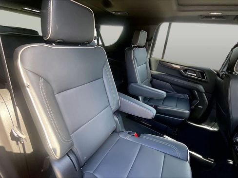 Used 2026 GMC Yukon XL Elevation w/ Elevation Premium Package RWD image 20