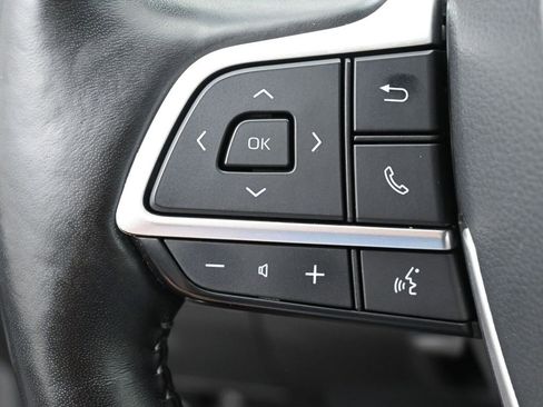 Used 2022 Toyota Highlander Limited image 18