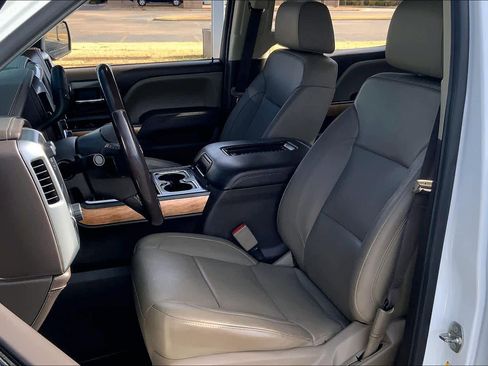 Used 2018 Chevrolet Silverado 1500 LTZ w/ Texas Edition image 7