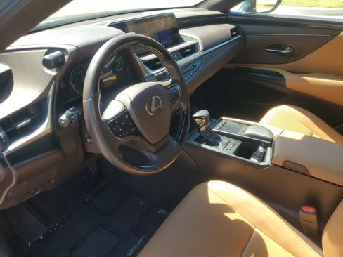 Used 2020 Lexus ES 350 w/ Premium Package image 17