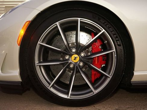 Used 2023 Ferrari 812 GTS image 33