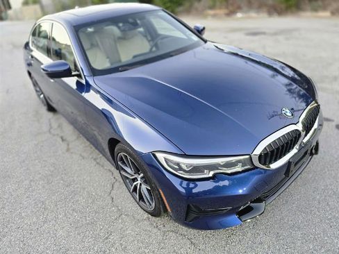 Used 2019 BMW 330i xDrive Sedan w/ Convenience Package image 15