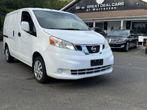 Used 2015 Nissan NV200 SV w/ Exterior Appearance Package FWD image 1