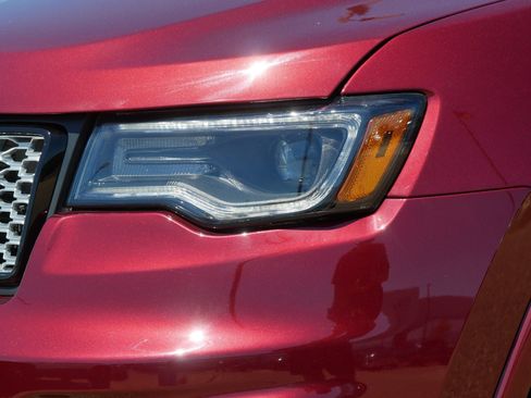 Used 2022 Jeep Grand Cherokee Laredo X AWD/4WD image 16