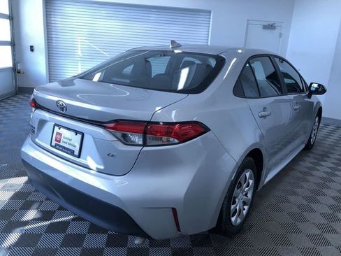 Certified 2025 Toyota Corolla LE image 33
