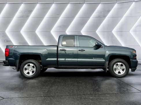 Used 2018 Chevrolet Silverado 1500 LT w/ All Star Edition image 4