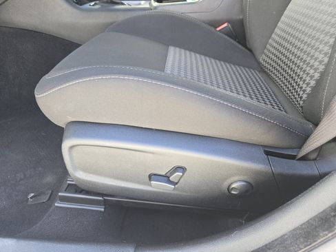 Used 2022 Dodge Charger GT w/ Blacktop Package image 27