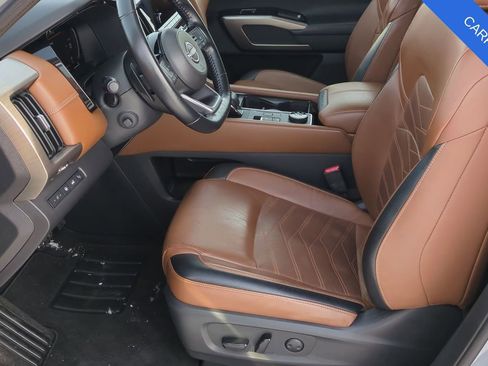 Used 2022 Nissan Pathfinder Platinum w/ Cargo Package image 17
