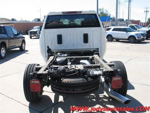 Used 2024 Chevrolet Silverado 2500 W/T w/ WT Fleet Convenience Package AWD/4WD image 30