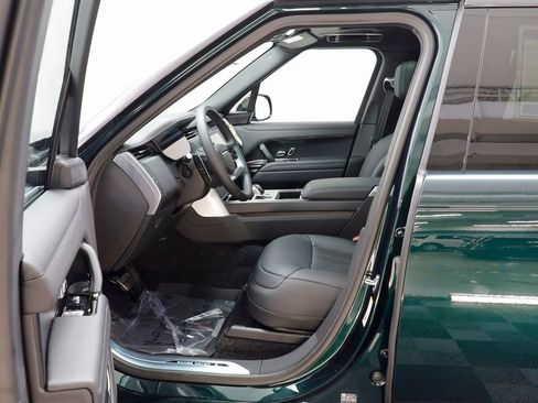 New 2025 Land Rover Range Rover SV AWD/4WD image 7