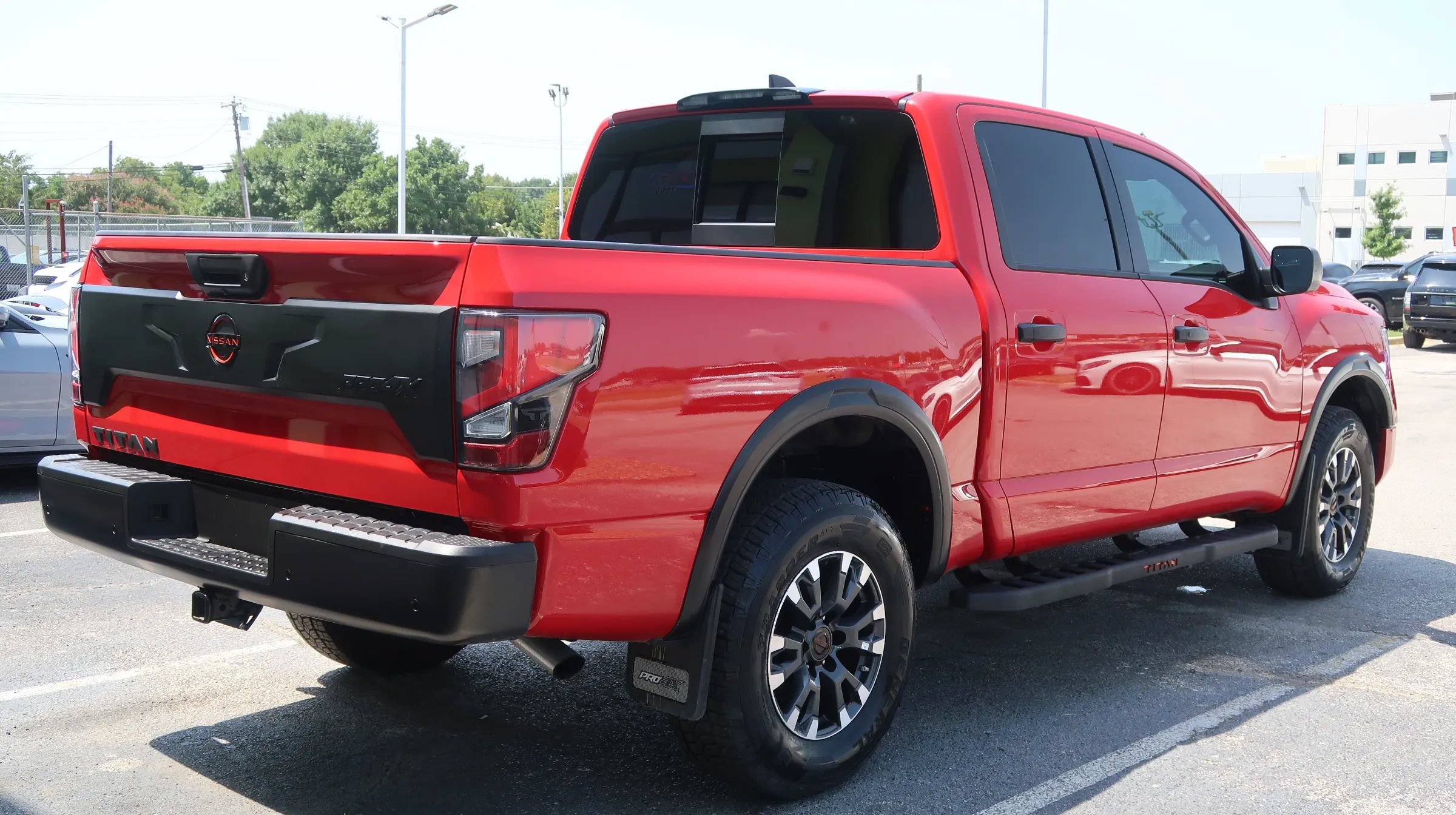 Used 2024 Nissan Titan PRO-4X w/ Off Road Protection Package AWD/4WD image 14