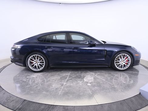 Certified 2020 Porsche Panamera GTS image 8
