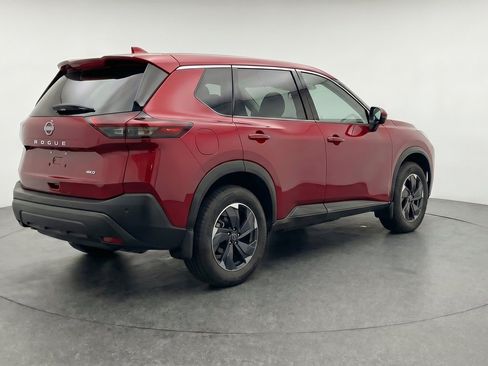 Used 2025 Nissan Rogue SV AWD/4WD image 9