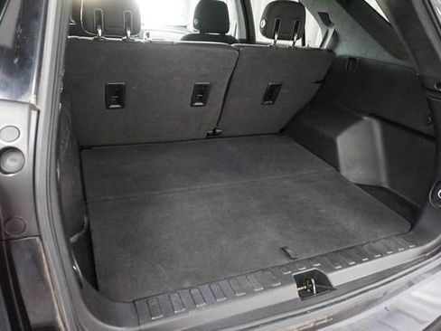 Used 2020 Chevrolet Equinox LS w/ LS Convenience Package FWD image 12