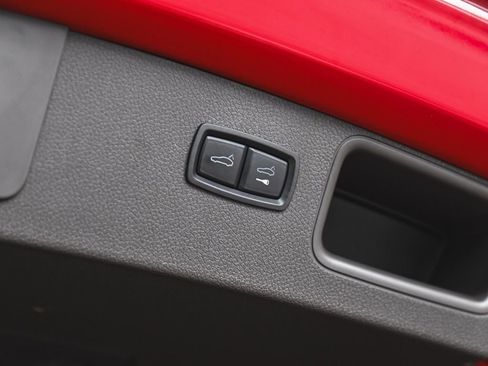 Used 2023 Porsche Macan S image 39