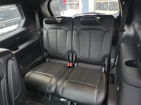 Used 2024 Jeep Grand Cherokee L Limited w/ Luxury Tech Group II image 15