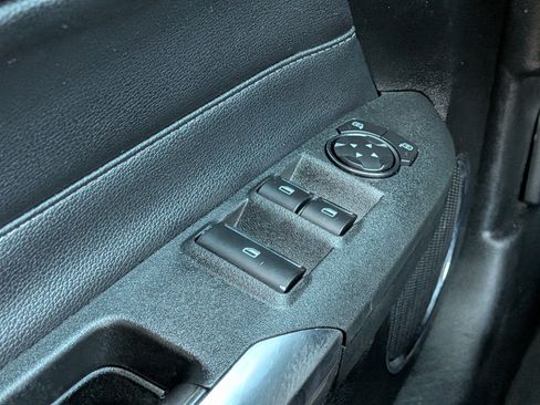 Used 2022 Ford Mustang Premium image 22