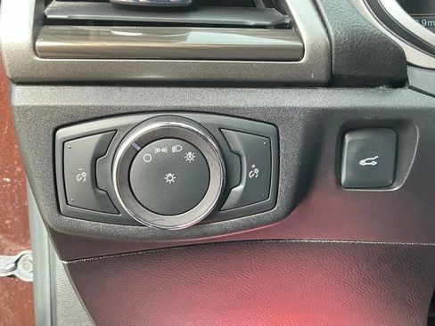 Used 2019 Ford Fusion SEL image 36