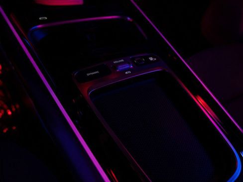 Used 2025 Mercedes-Benz GLA 250 image 21