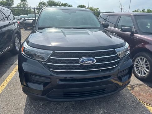 Used 2024 Ford Explorer XLT AWD/4WD image 22