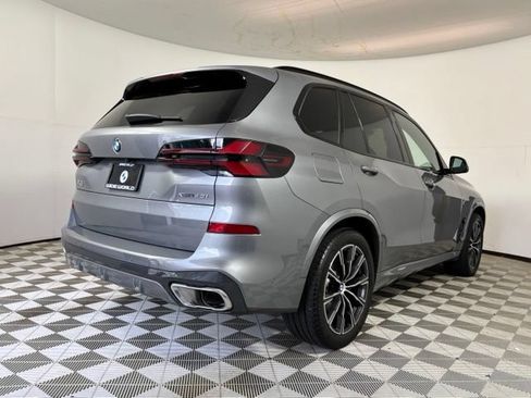 Used 2024 BMW X5 xDrive40i w/ M Sport Package AWD/4WD image 7