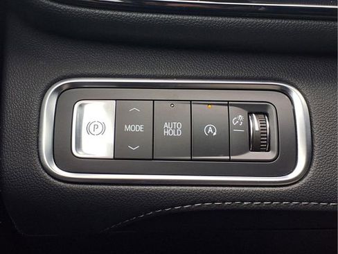 Certified 2025 Buick Enclave Sport Touring FWD image 10
