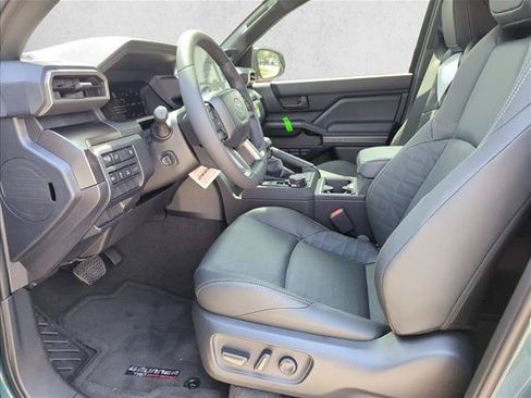 Certified 2026 Toyota 4Runner TRD Off-Road Premium AWD/4WD image 12