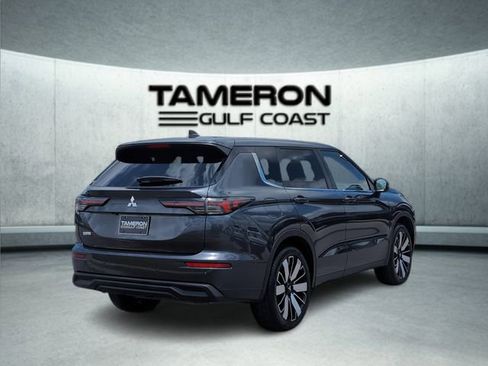 Used 2025 Mitsubishi Outlander SE FWD image 7