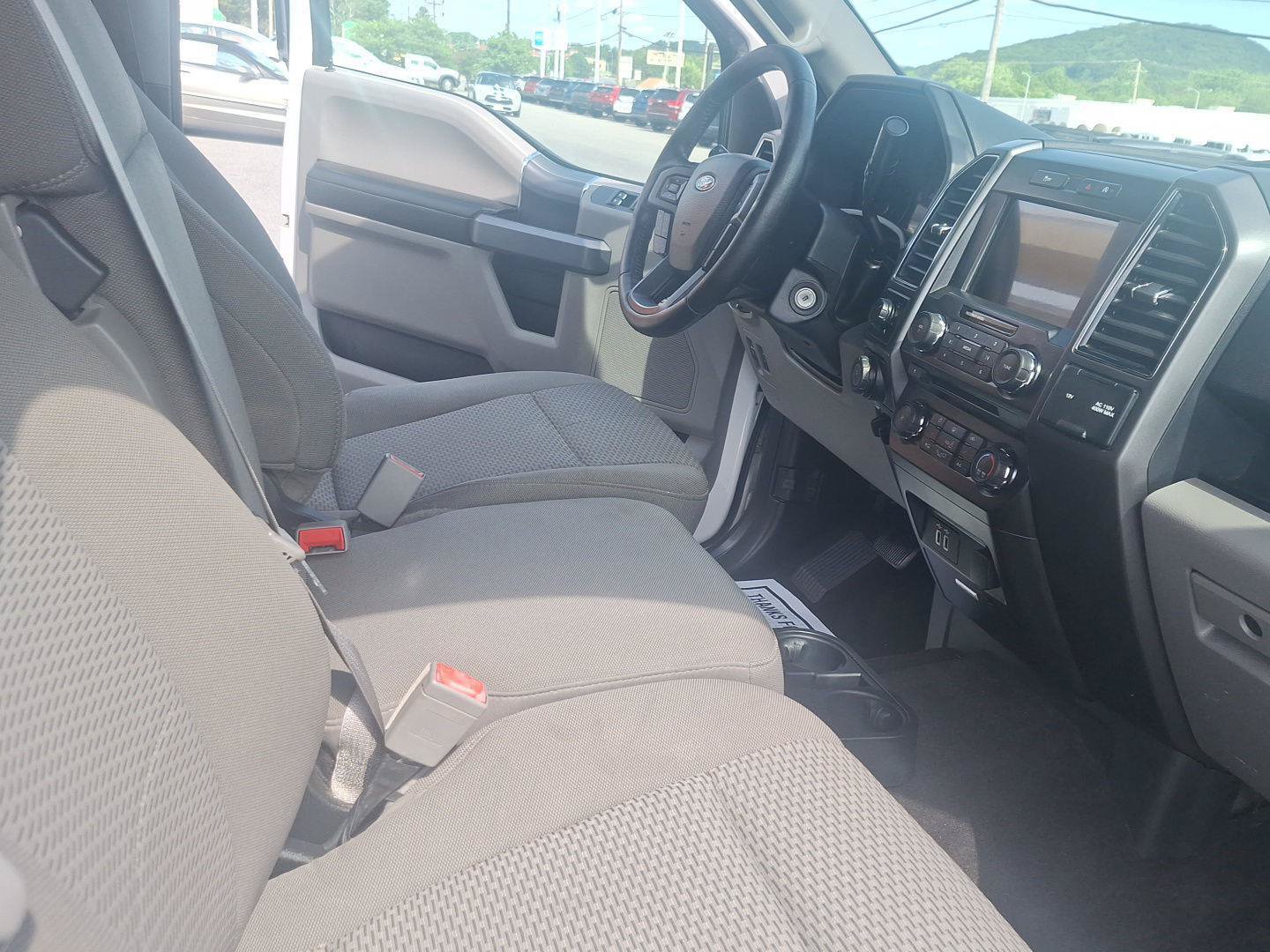Used 2018 Ford F150 XLT w/ Equipment Group 302A Luxury AWD/4WD image 18