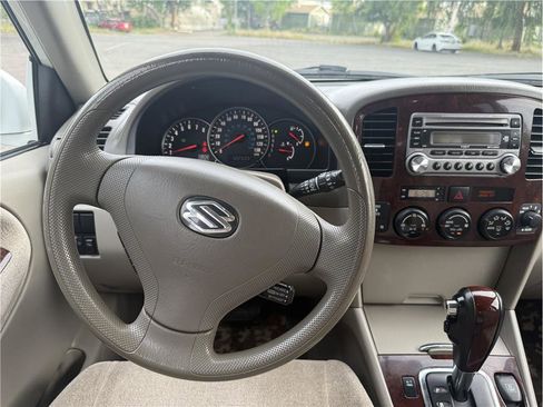 Used 2006 Suzuki XL7 4WD image 10