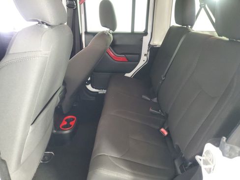 Used 2018 Jeep Wrangler Unlimited Sport S AWD/4WD image 13