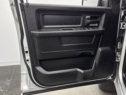 Used 2018 RAM 1500 Express image 6