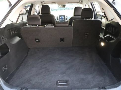 Used 2021 Ford Edge SE FWD image 14