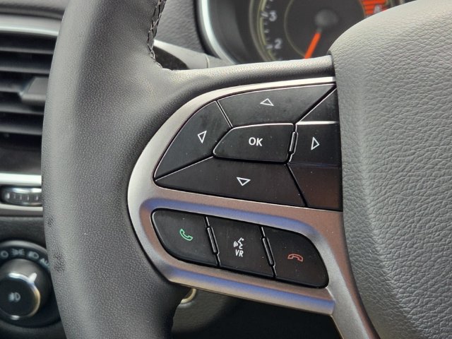 Used 2022 Jeep Cherokee Latitude Lux FWD image 23