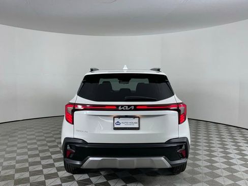 Used 2025 Kia Seltos S FWD image 6