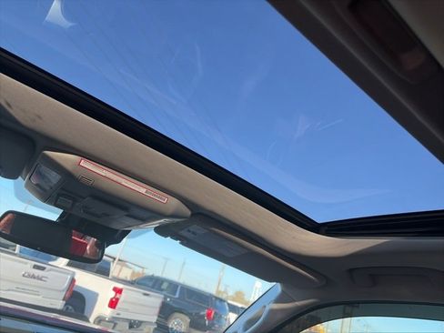 Used 2020 Toyota Tundra 4x4 CrewMax image 16