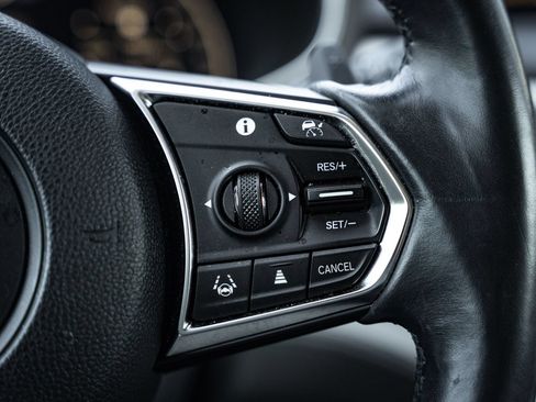 Used 2023 Acura MDX SH-AWD w/ Advance Package image 29
