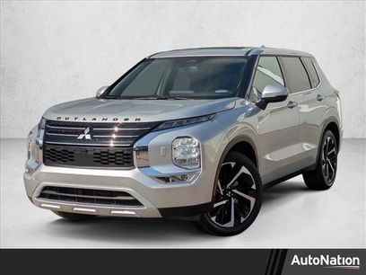 Used 2023 Mitsubishi Outlander SE