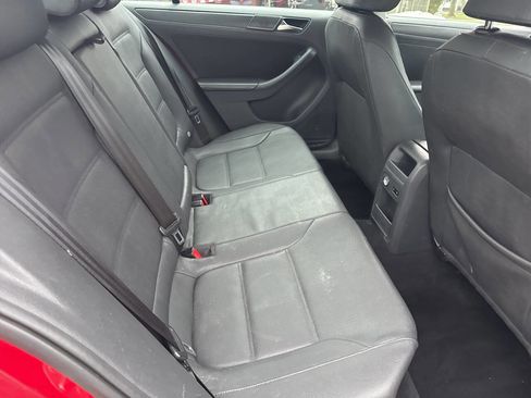 Used 2011 Volkswagen Jetta SE image 15